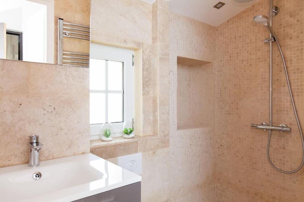 דירות Le Provencal - Center Old Antibes 1Br Flat With Ac, Wifi מראה חיצוני תמונה